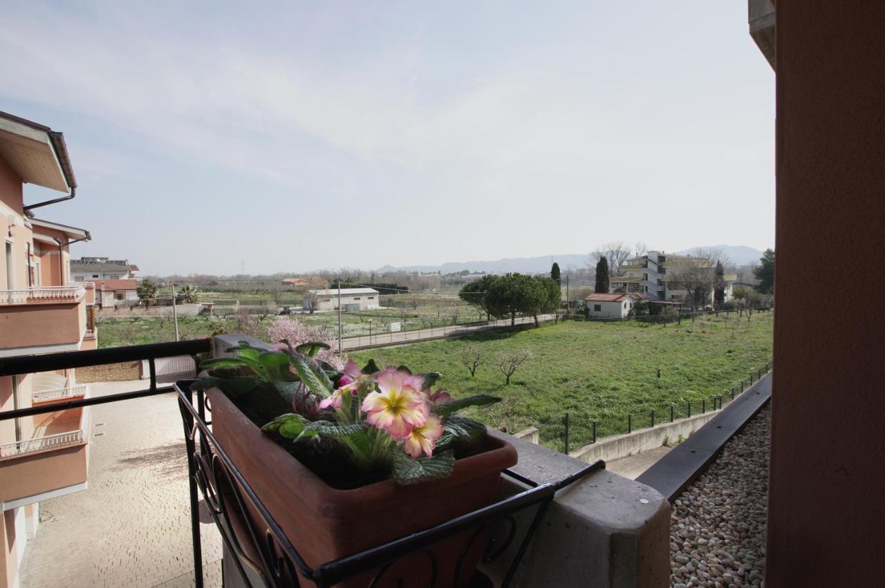 B&B Calima - - Completo Relax Spoltore Exteriér fotografie